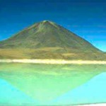 Buceadores de la naval boliviana efectuarán ejercicios en la Laguna del Crater de Volcán Licancabur en Potosí