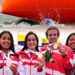 Perú domina la Natación con Aletas con bialetas en aguas abiertas de los Juegos Bolivarianos de Playa